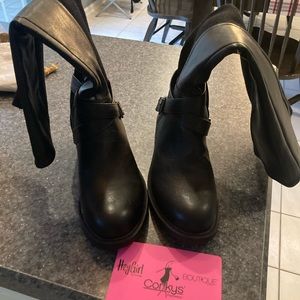 Brand new never worn.   Just to knee fits wide calf